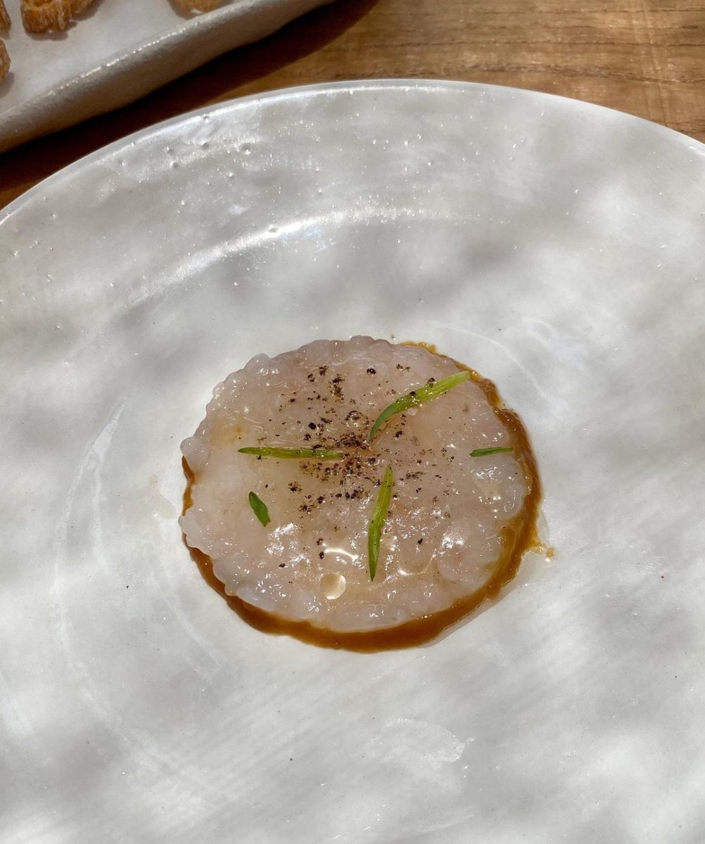 Langoustine carpaccio with onion confit (hommage to Rafa's days at El Bulli)