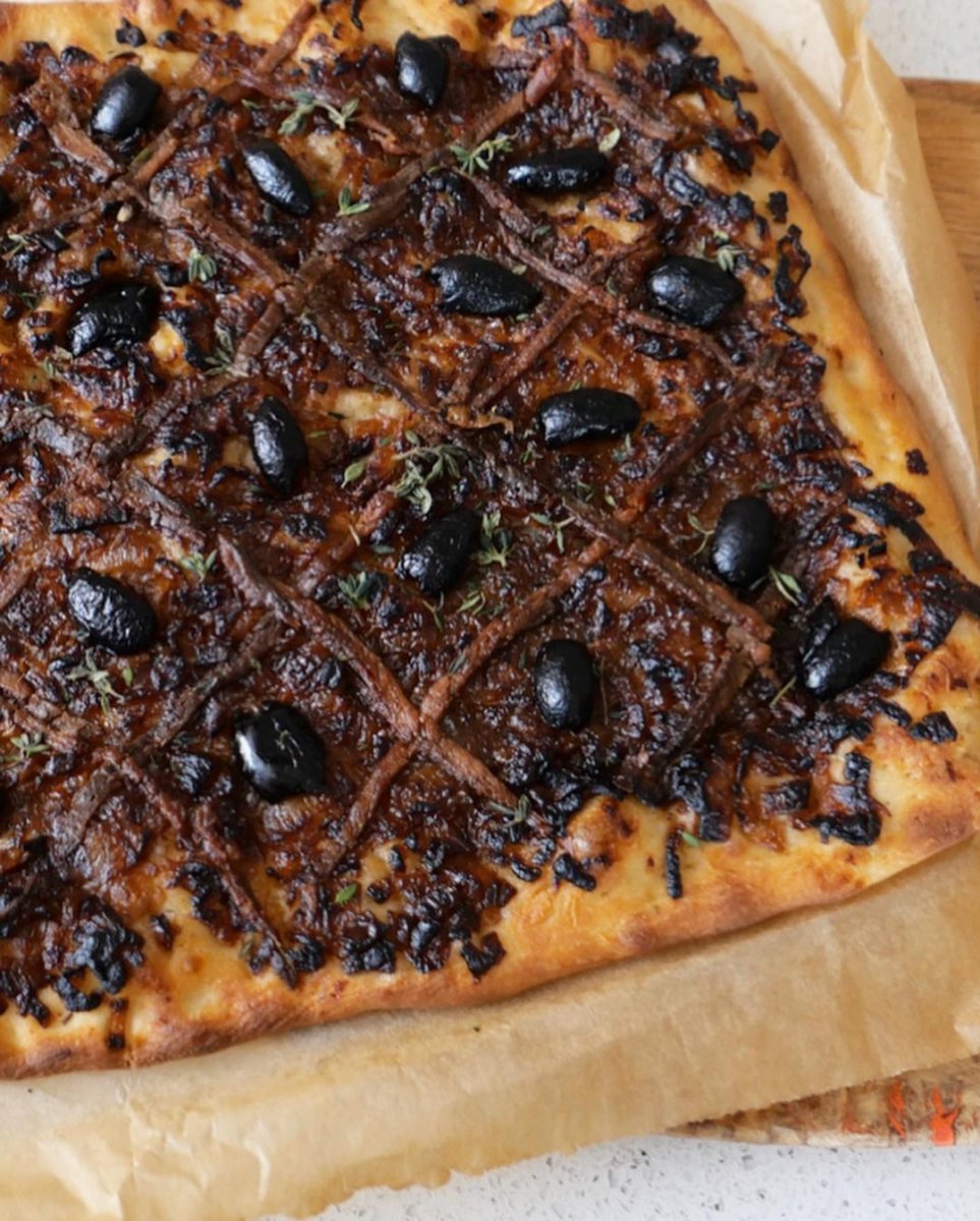 Pissaladière - white sourdough bread, shallot Lyonnaise, Santoña anchovies and pitted black olives